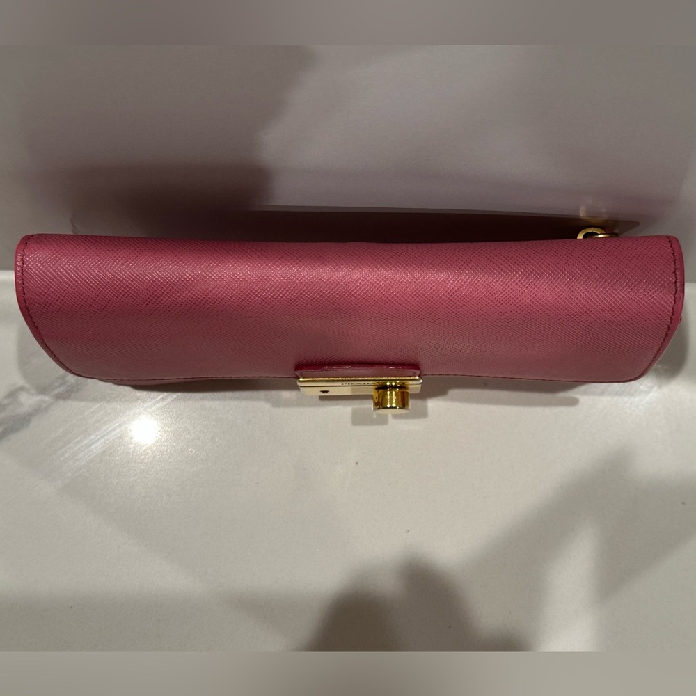 !!Sold!! PRADA SAFFIANO Lock Wallet NWOT - Picture 5 of 14